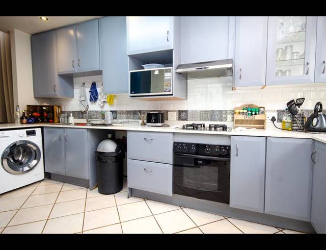 3 BEDROOM TOWNHOUSE FOR SALE IN HIGHVELD